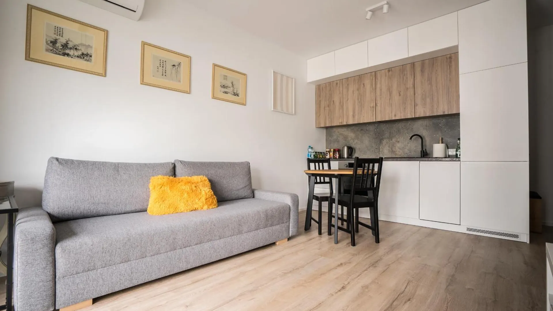 Apartment Vipwarsawapartments Cytryn Mennica Residence