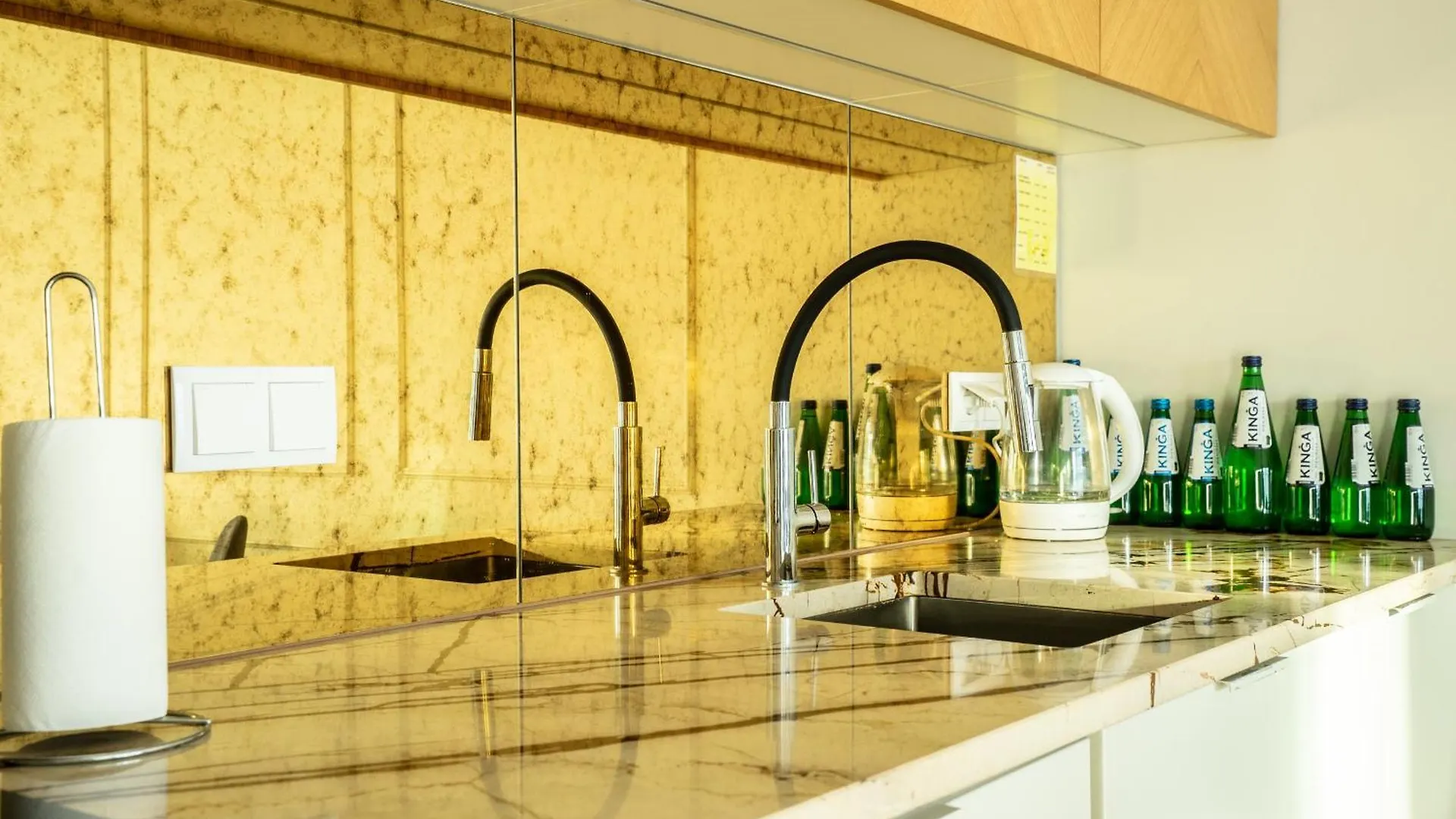 Vipwarsawapartments Cytryn Mennica Residence