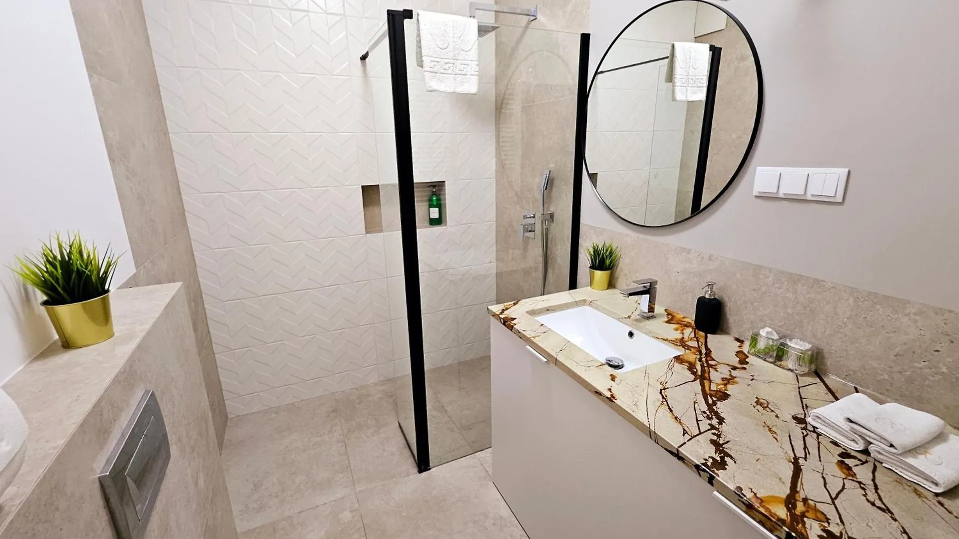 Vipwarsawapartments Cytryn Mennica Residence Warsaw